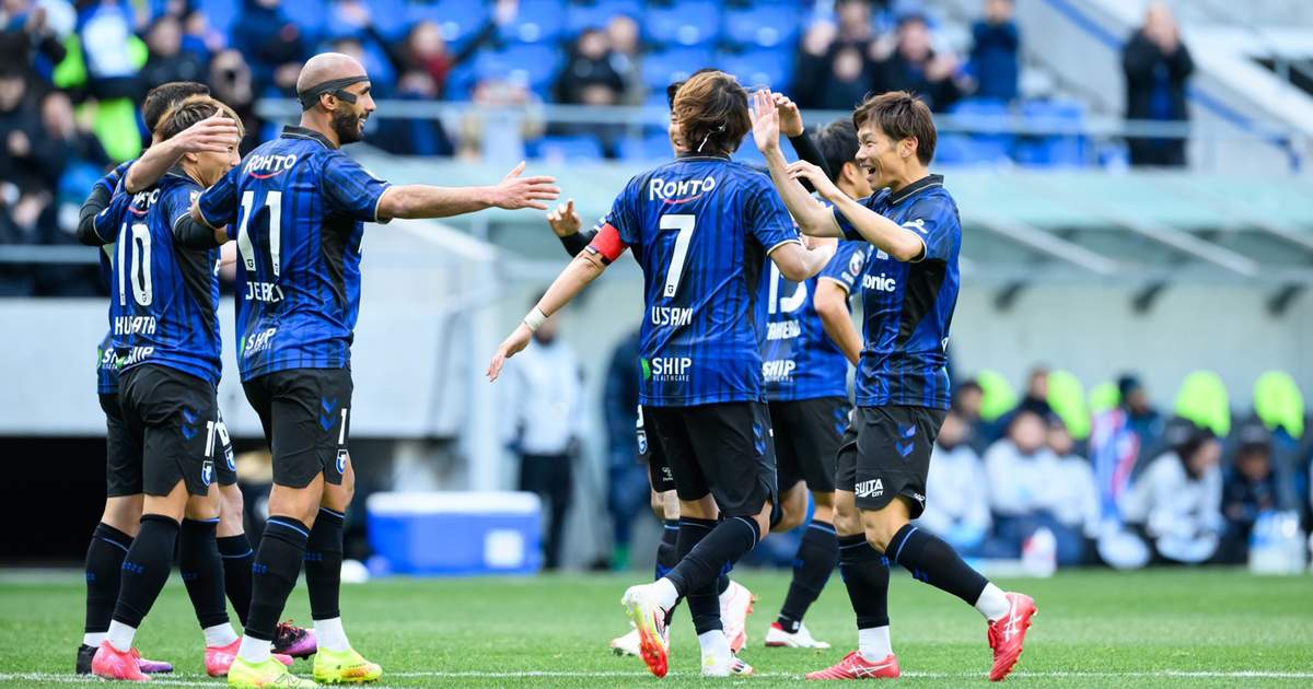 第17圈，诺里斯和勒克莱尔先后进站，出站后诺里斯卡在安东内利身后暂列第9。